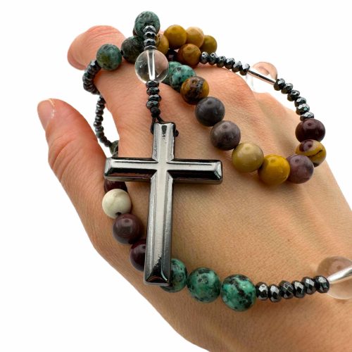 Náhrdelník CHARITY z prírodných farebných kameňov s krížom SINARI1