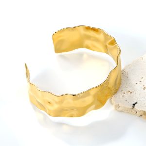 Pozlátený náramok ARINA z chirurgickej ocele v hrubom prevedení SINARI 2