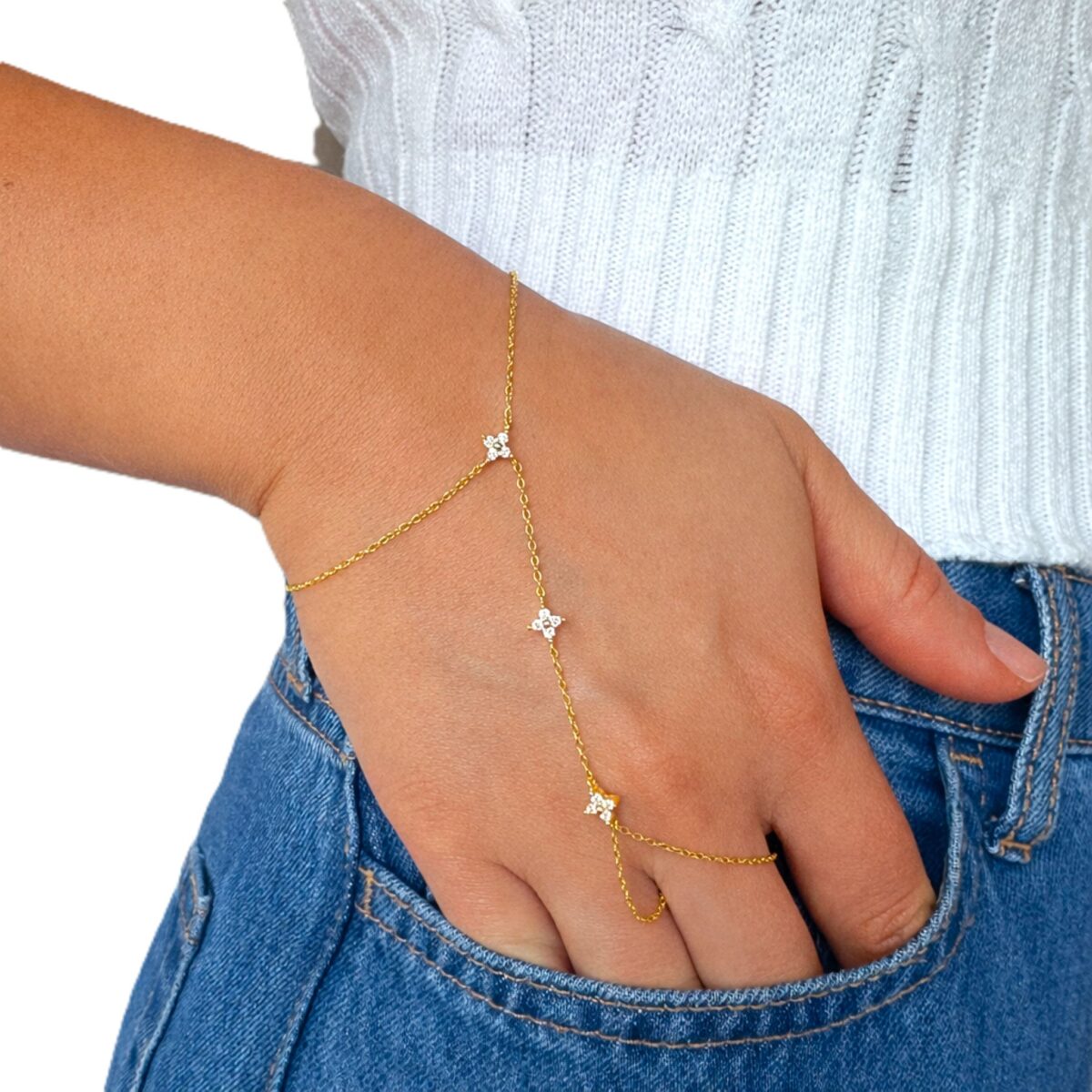 Pozlátený náramok DIVINA v style handchain zo striebra
